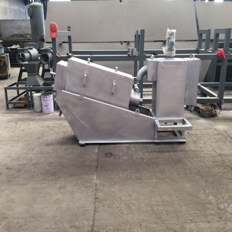 疊螺式污泥脫水機1